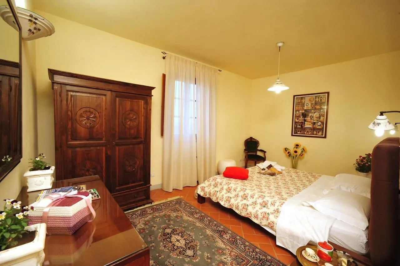 Agriturismo Streda Wine & Country Holiday Vinci Farm stay